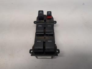 Gebruikte Elektrisch Raam Schakelaar Honda Insight (ZE2) 1.3 16V VTEC Prijs € 63,00 Margeregeling aangeboden door Reclycar De Boer BV