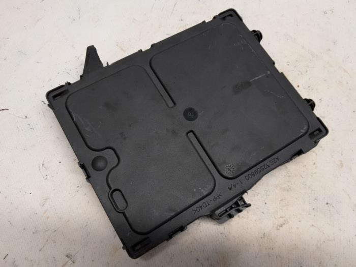 Computer Body Control van een Renault Megane IV Estate (RFBK) 1.5 Energy dCi 110 2018
