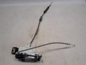 Gebruikte Deurslot Mechaniek 4Deurs links-achter Citroen C4 Cactus (0B/0P) 1.6 Blue Hdi 100 Prijs € 26,25 Margeregeling aangeboden door Reclycar De Boer BV