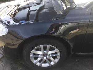 Gebruikte Scherm links-voor Volvo V70 (BW) 2.4 D5 20V AWD Prijs € 210,00 Margeregeling aangeboden door Reclycar De Boer BV