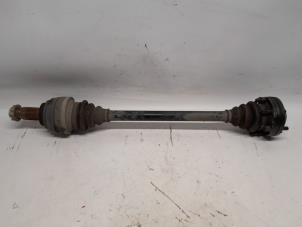 Gebruikte Aandrijfas links-achter BMW X5 (E53) 3.0d 24V Prijs € 26,25 Margeregeling aangeboden door Reclycar De Boer BV