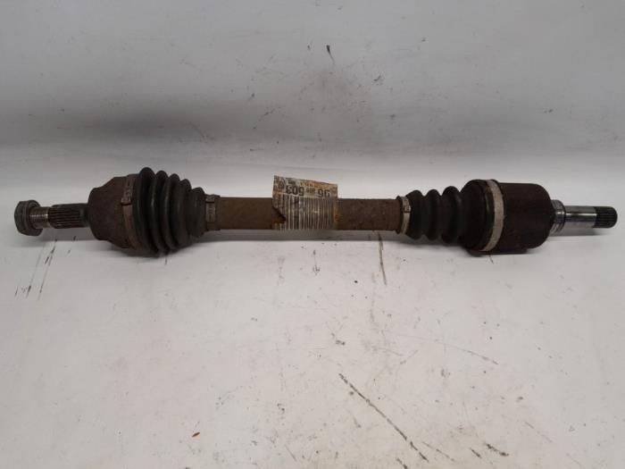 Gebruikte Aandrijfas links-voor Citroen C3 Picasso (SH) 1.4 16V VTI 95 Prijs € 26,25 Margeregeling aangeboden door Reclycar De Boer BV