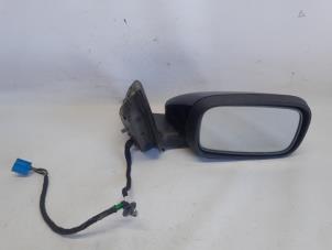 Gebruikte Buitenspiegel rechts Volvo V50 (MW) 1.8 16V Prijs € 78,75 Margeregeling aangeboden door Reclycar De Boer BV