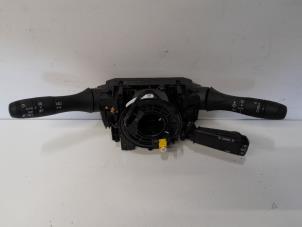 Gebruikte Combischakelaar Stuurkolom Renault Trafic (1FL/2FL/3FL/4FL) 2.0 dCi 16V 150 Prijs € 105,00 Margeregeling aangeboden door Reclycar De Boer BV