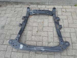 Gebruikte Subframe Dacia Sandero II 1.0 Sce 12V Prijs € 105,00 Margeregeling aangeboden door Reclycar De Boer BV