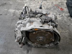 Gebruikte Automaatbak Renault Scénic II (JM) 2.0 16V Prijs € 420,00 Margeregeling aangeboden door Reclycar De Boer BV