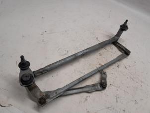 Gebruikte Ruitenwis Mechaniek Volkswagen Polo V (6R) 1.6 TDI 16V 90 Prijs € 26,25 Margeregeling aangeboden door Reclycar De Boer BV