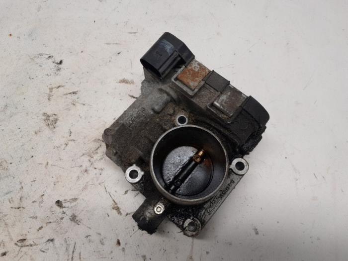 Gebruikte Gasklephuis Fiat Grande Punto (199) 1.2 Prijs € 52,50 Margeregeling aangeboden door Reclycar De Boer BV