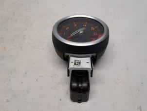 Gebruikte Toerenteller Renault Twingo II (CN) 1.2 16V Prijs € 26,25 Margeregeling aangeboden door Reclycar De Boer BV