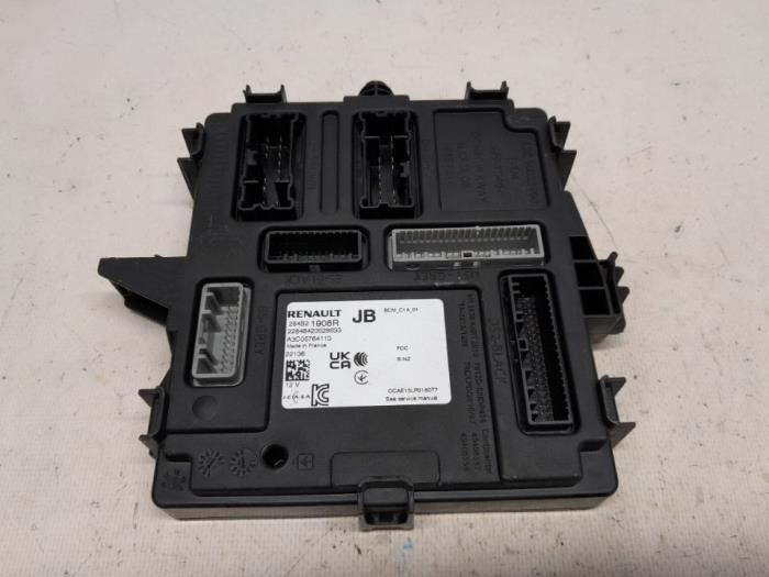 Gebruikte Module Bodycontrol Renault Megane E-Tech (RCB) 60 kWh Prijs € 420,00 Margeregeling aangeboden door Reclycar De Boer BV