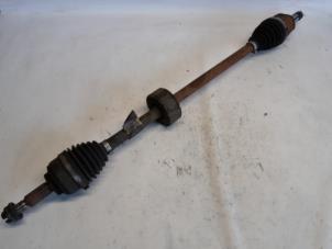 Gebruikte Steekas rechts-voor Dacia Logan MCV II/Sandero Wagon (7S) 1.5 dCi 90 Prijs € 63,00 Margeregeling aangeboden door Reclycar De Boer BV