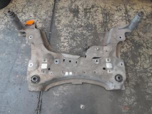 Gebruikte Subframe Renault Megane III Grandtour (KZ) 1.4 16V TCe 130 Prijs € 52,50 Margeregeling aangeboden door Reclycar De Boer BV