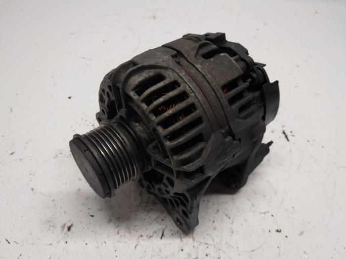 Gebruikte Dynamo Volkswagen Lupo (6X1) 1.2 TDI 3L Prijs € 36,75 Margeregeling aangeboden door Reclycar De Boer BV