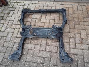 Gebruikte Subframe Subaru Outback (BS) 2.0 D 16V Prijs € 157,50 Margeregeling aangeboden door Reclycar De Boer BV