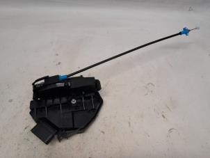 Gebruikte Deurslot Mechaniek 4Deurs rechts-voor Ford Grand C-Max (DXA) 1.6 EcoBoost 16V Prijs € 31,50 Margeregeling aangeboden door Reclycar De Boer BV