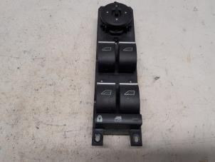 Gebruikte Ruit schakelaar elektrisch Ford Grand C-Max (DXA) 1.6 EcoBoost 16V Prijs € 52,50 Margeregeling aangeboden door Reclycar De Boer BV