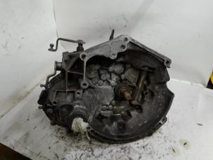 Gebruikte Versnellingsbak Peugeot 206+ (2L/M) 1.4 XS Prijs € 157,50 Margeregeling aangeboden door Reclycar De Boer BV
