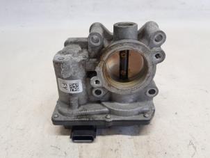 Gebruikte Gasklephuis Renault Captur (2R) 1.2 TCE 16V EDC Prijs € 31,50 Margeregeling aangeboden door Reclycar De Boer BV