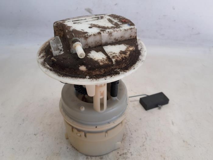 Gebruikte Tank element Pomp Peugeot 307 CC (3B) 2.0 16V Prijs € 31,50 Margeregeling aangeboden door Reclycar De Boer BV