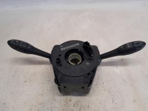 Gebruikte Licht + Raw Schakelaar Mini Mini (R56) 1.4 16V One Prijs € 42,00 Margeregeling aangeboden door Reclycar De Boer BV