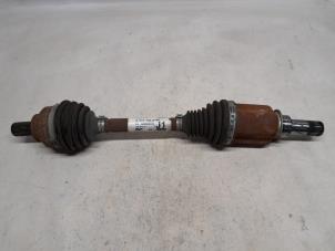 Gebruikte Aandrijfas links-achter Renault Twingo III (AH) 1.0 SCe 70 12V Prijs € 26,25 Margeregeling aangeboden door Reclycar De Boer BV