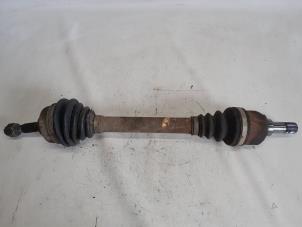 Gebruikte Homokineetas links-voor Citroen DS3 (SA) 1.6 e-HDi Prijs € 36,75 Margeregeling aangeboden door Reclycar De Boer BV