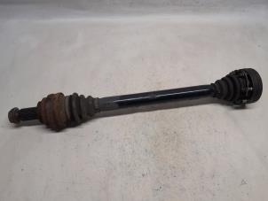 Gebruikte Steekas rechts-achter BMW 5 serie Touring (E61) 523i 24V Prijs € 26,25 Margeregeling aangeboden door Reclycar De Boer BV