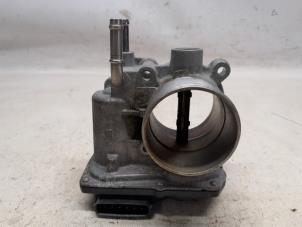 Gebruikte Gasklephuis Toyota RAV4 (A3) 2.2 D-4D-F 16V 4x4 Prijs € 52,50 Margeregeling aangeboden door Reclycar De Boer BV