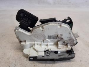 Gebruikte Deurslot Mechaniek 4Deurs rechts-voor Skoda Octavia Combi (5EAC) 1.6 TDI Greenline 16V Prijs € 21,00 Margeregeling aangeboden door Reclycar De Boer BV