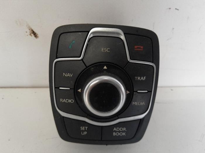 Gebruikte Bediening boordcomputer Peugeot 508 (8D) 1.6 THP 16V Prijs € 36,75 Margeregeling aangeboden door Reclycar De Boer BV