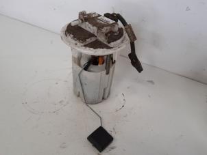 Gebruikte Tank element Pomp Peugeot 5008 I (0A/0E) 1.6 THP 16V Prijs € 52,50 Margeregeling aangeboden door Reclycar De Boer BV