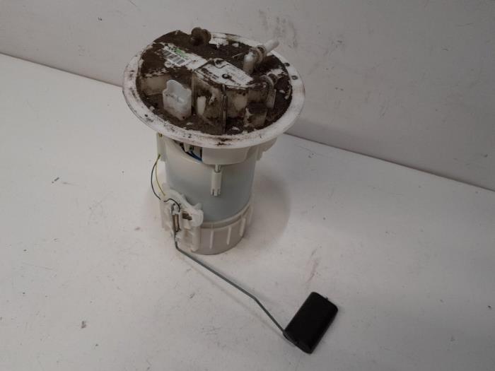 Gebruikte Tank element Pomp Citroen C4 Cactus (0B/0P) 1.2 PureTech 82 12V Prijs € 52,50 Margeregeling aangeboden door Reclycar De Boer BV