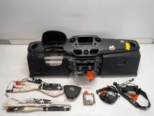 Gebruikte Airbag Set + Module Hyundai i10 (B5) 1.0 12V Prijs € 630,00 Margeregeling aangeboden door Reclycar De Boer BV