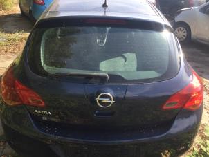 Gebruikte Achterklep Opel Astra J (PC6/PD6/PE6/PF6) 1.4 Turbo 16V Prijs € 78,75 Margeregeling aangeboden door Reclycar De Boer BV