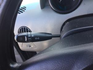 Gebruikte Licht + Raw Schakelaar Chevrolet Kalos (SF48) 1.2 Prijs € 31,50 Margeregeling aangeboden door Reclycar De Boer BV