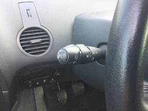 Gebruikte Combischakelaar Stuurkolom Renault Espace (JK) 2.0 16V Turbo Prijs € 36,75 Margeregeling aangeboden door Reclycar De Boer BV