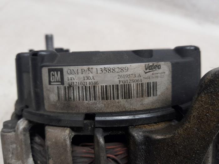 Dynamo van een Opel Mokka/Mokka X 1.4 Turbo 16V Bi-fuel ecoFLEX 4x2 2015