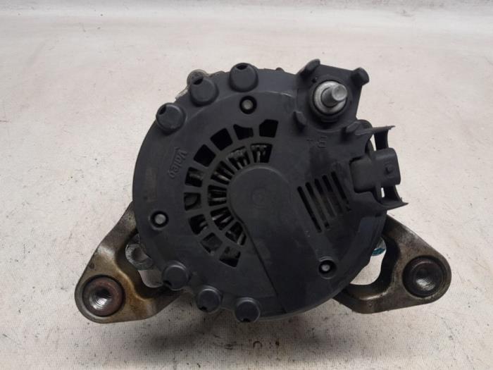 Dynamo van een Opel Mokka/Mokka X 1.4 Turbo 16V Bi-fuel ecoFLEX 4x2 2015