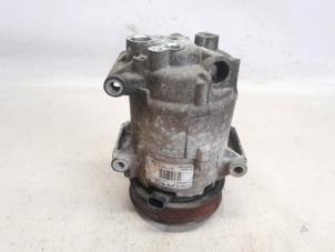 Gebruikte Aircopomp Renault Megane II (BM/CM) 2.0 16V Prijs € 78,75 Margeregeling aangeboden door Reclycar De Boer BV