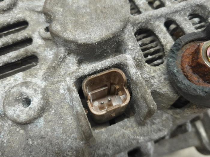 Dynamo van een Renault Twingo (C06) 1.2 2002