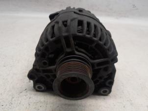 Gebruikte Dynamo Volkswagen Lupo (6X1) 1.4 16V 75 Prijs € 36,75 Margeregeling aangeboden door Reclycar De Boer BV