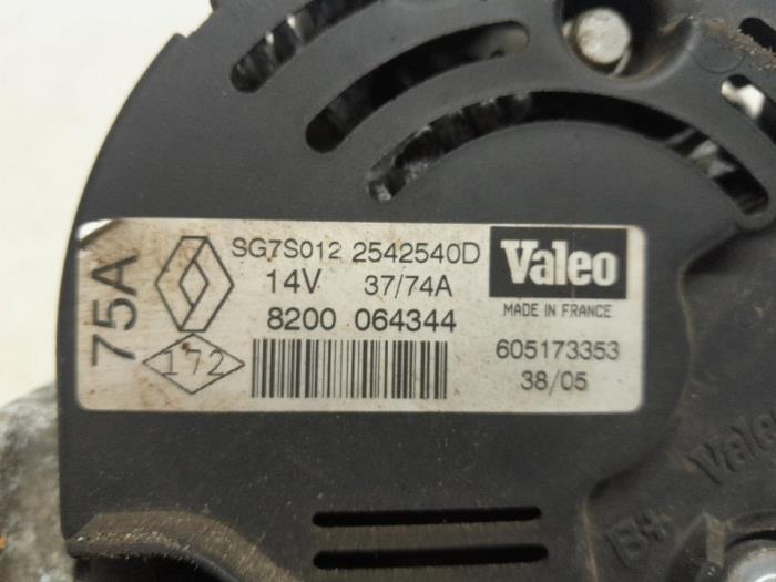 Dynamo van een Renault Twingo (C06) 1.2 2005