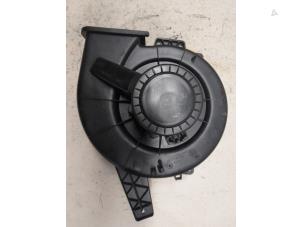 Gebruikte Blower Volkswagen Fox (5Z) 1.2 Prijs € 36,75 Margeregeling aangeboden door Reclycar De Boer BV