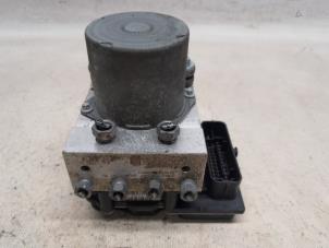 Gebruikte ABS Pomp Citroen C4 Picasso (UD/UE/UF) 2.0 16V Autom. Prijs € 105,00 Margeregeling aangeboden door Reclycar De Boer BV