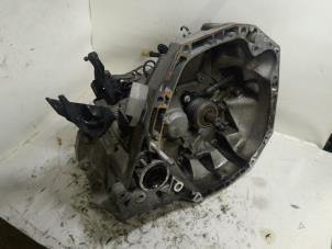 Gebruikte Versnellingsbak Dacia Sandero II 1.5 dCi 90 Prijs € 525,00 Margeregeling aangeboden door Reclycar De Boer BV