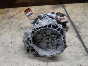 Gebruikte Automaatbak Renault Austral 1.2 Mild Hybrid Advanced 130 Prijs € 2.625,00 Margeregeling aangeboden door Reclycar De Boer BV