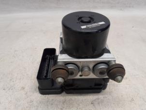 Gebruikte ABS Pomp Honda Insight (ZE2) 1.3 16V VTEC Prijs € 262,50 Margeregeling aangeboden door Reclycar De Boer BV