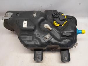 Gebruikte Adblue tank Ford Transit Custom 2.0 TDCi 16V Eco Blue 105 Prijs € 315,00 Margeregeling aangeboden door Reclycar De Boer BV