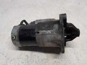 Gebruikte Startmotor Renault Clio IV Estate/Grandtour (7R) 1.5 Energy dCi 90 FAP Prijs € 26,25 Margeregeling aangeboden door Reclycar De Boer BV