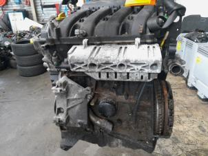 Gebruikte Motor Renault Megane II (BM/CM) 2.0 16V Prijs € 315,00 Margeregeling aangeboden door Reclycar De Boer BV